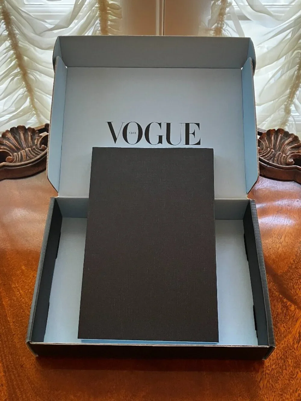 🆕 Vogue Club Notebook and Gift Box - NEW